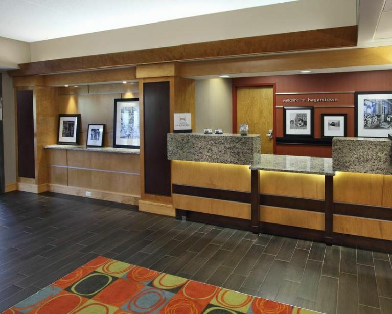 Hampton Inn Hagerstown-Maugansville Exteriör bild